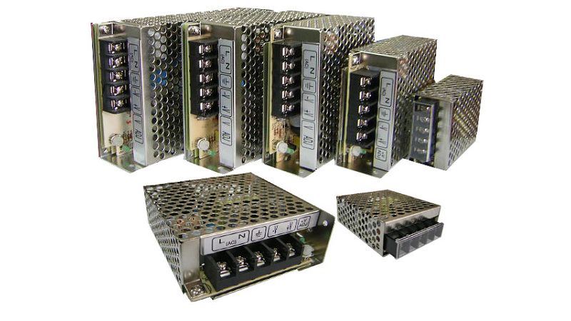 交換式電源供應器(AC110/220V TO DC12V)